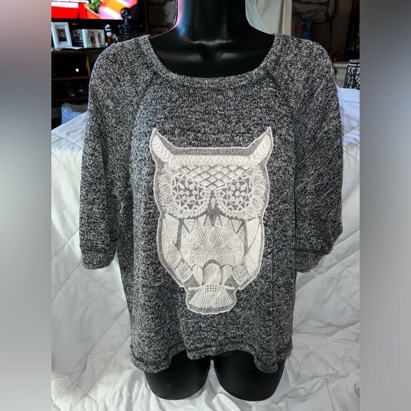 Bobeau Knit Owl Sweater - Picture 1 of 9
